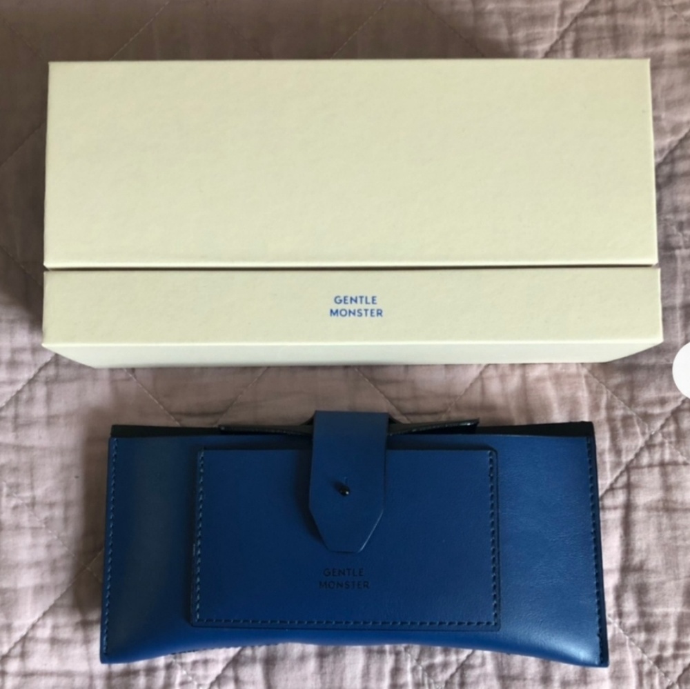 Gentle Monster case and box